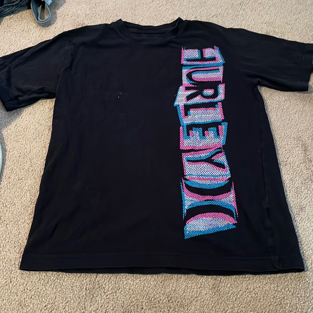 Hurley girls tee 10/12  never washed or worn.
